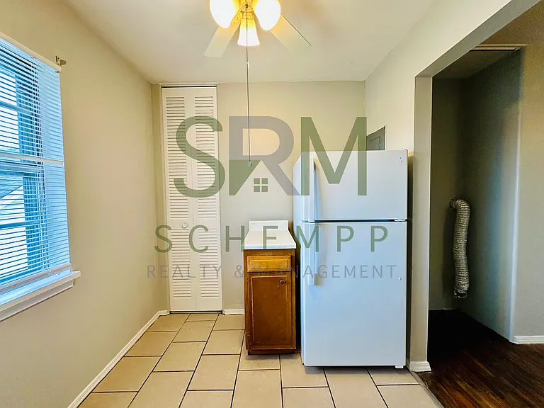 4710 Walnut Grove Ave — Photo 6