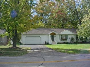 6246 Mackenzie Rd, North Olmsted, OH 44070