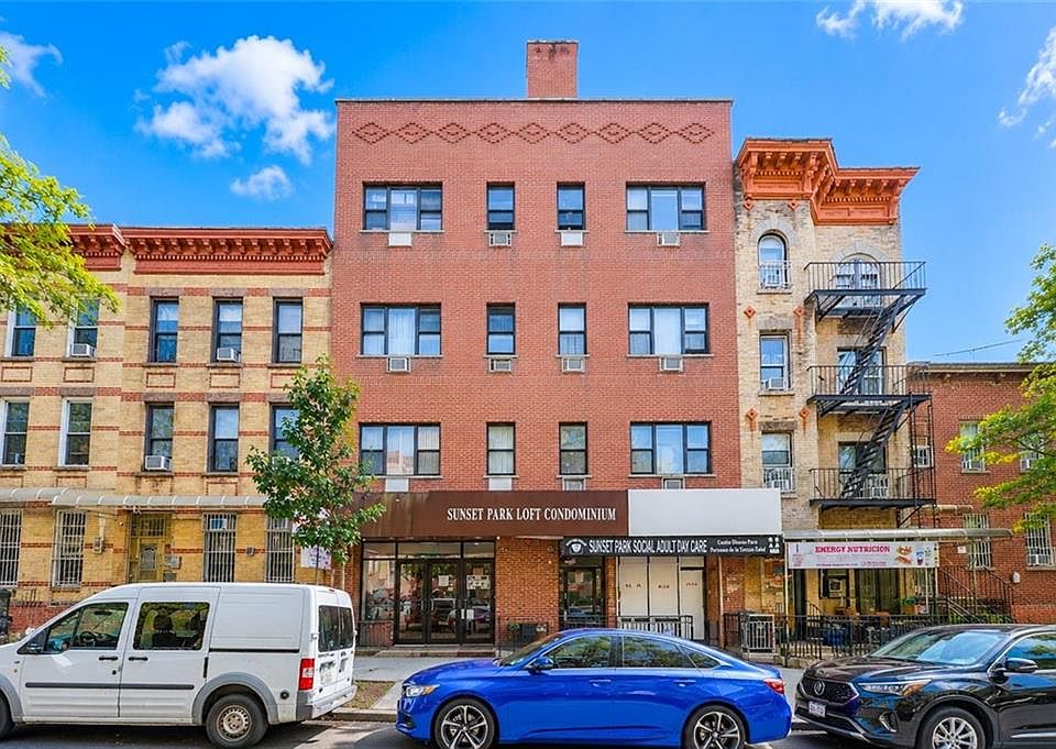 1st image of 462 52nd St APT 3C