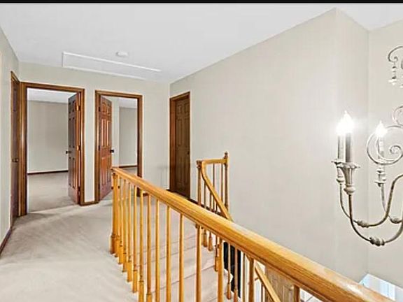 3rd image of 18472 Admiralty Dr