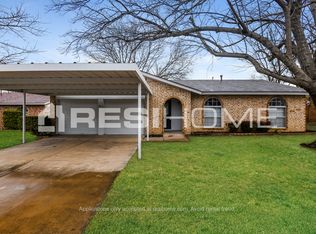 5913 Kary Lynn Dr S, Fort Worth, TX 76148