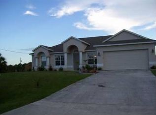 550 Firebrand St SW, Palm Bay, FL 32908