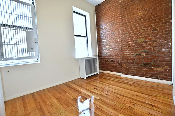 Rented by Bold New York | media 5