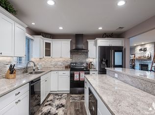 11012 Theresa Cir, Palos Hills, IL 60465