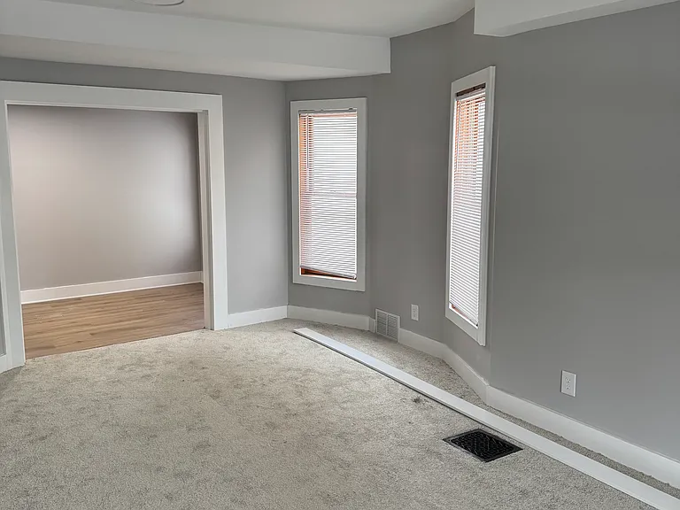 69 Ashton Pl #1 — Photo 3