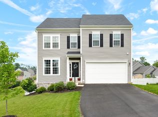 105 Hare Ct, Evans City, PA