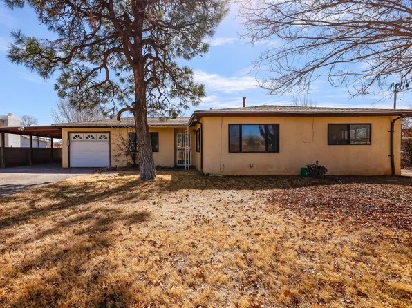 592 El Pueblo Rd NW, Los Ranchos De Albuquerque, NM 87114