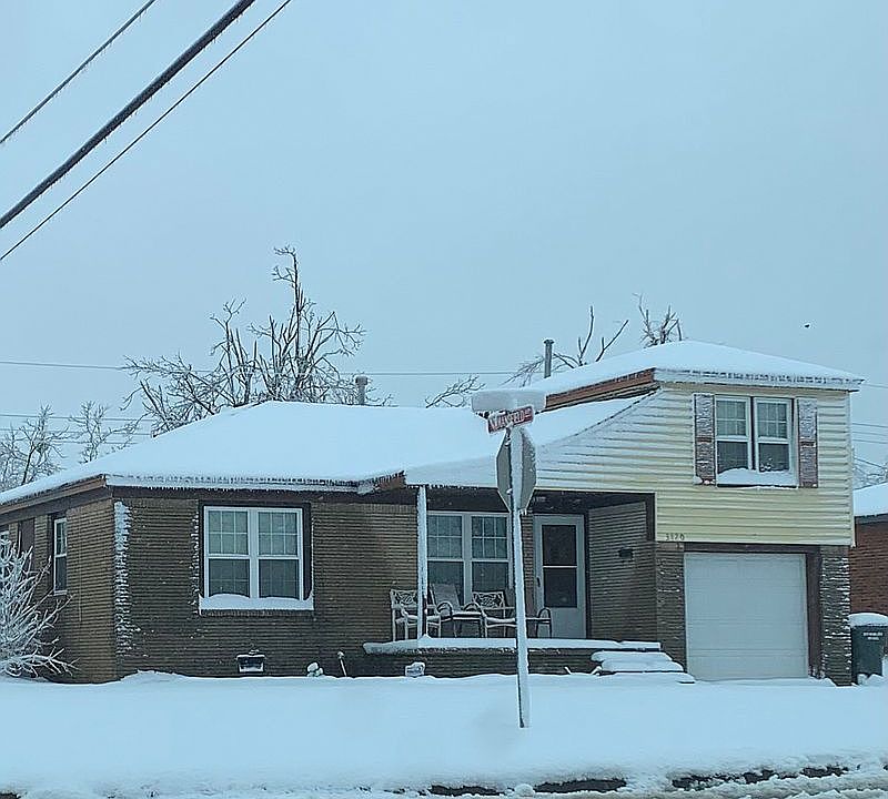 1st image of 3120 SE 20th St