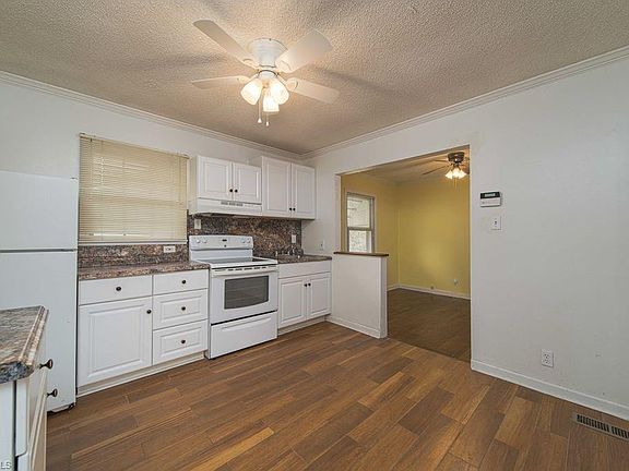 5th image of 1320 E Cone Blvd