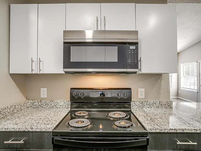 Portofino Apartments — Photo 8