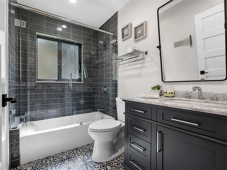4220 Grove Park Ln — Photo 15