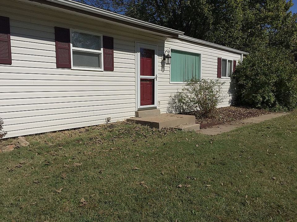 2nd image of 240 View Point Ln