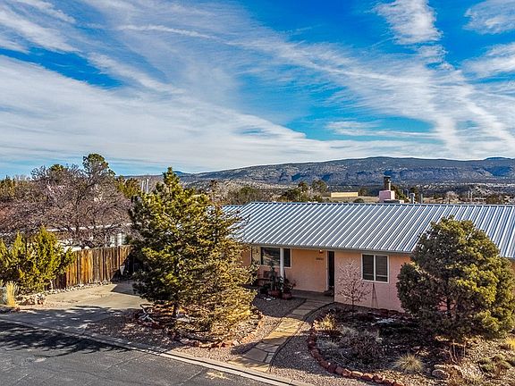 3rd image of 6602 Barranca Dr