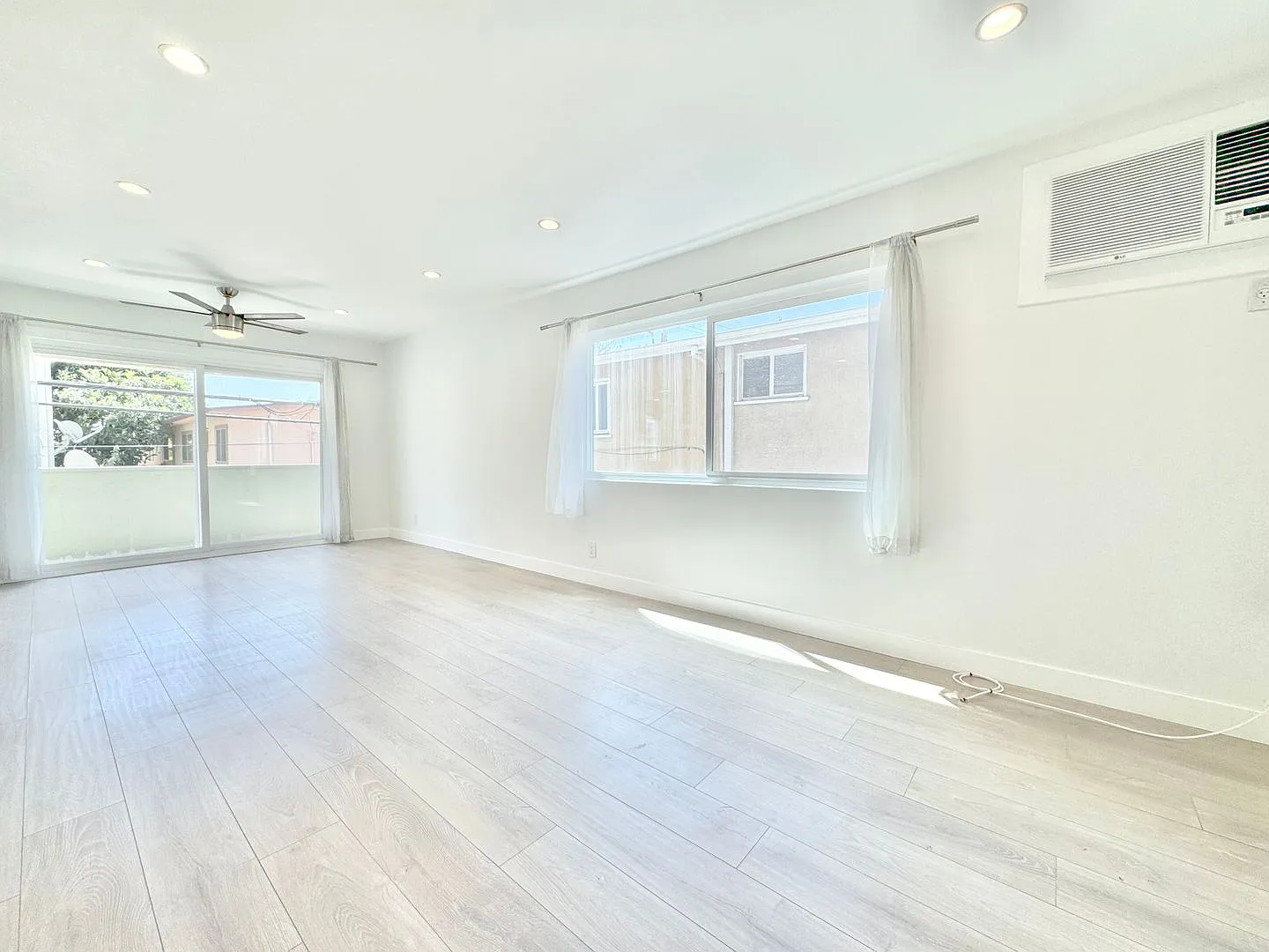 8616 Whitworth Drive — Photo 3