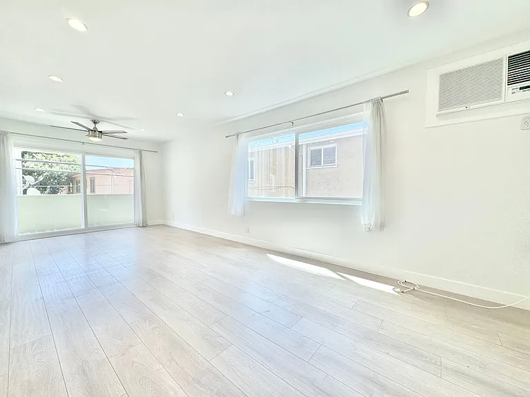 8616 Whitworth Drive — Photo 3