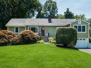 3 Valeria Cir, North Salem, NY 10560