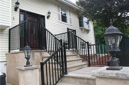 1st image of 3 E Waverly Dr
