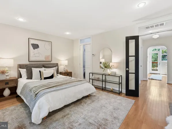 1405 E Capitol St SE APT 3, Washington, DC 20003