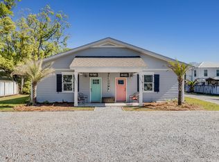 421 Carroll Ave, Bay Saint Louis, MS 39520