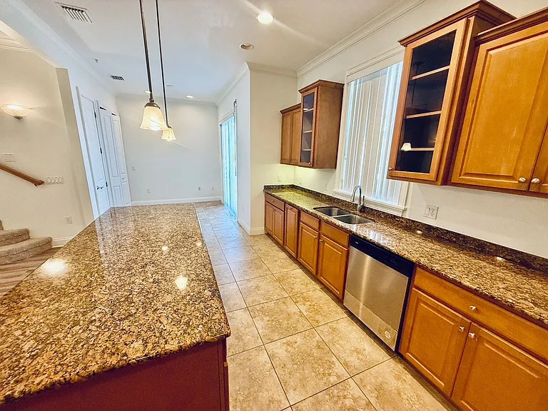 860 Vignoles Ave NE #1 — Photo 24