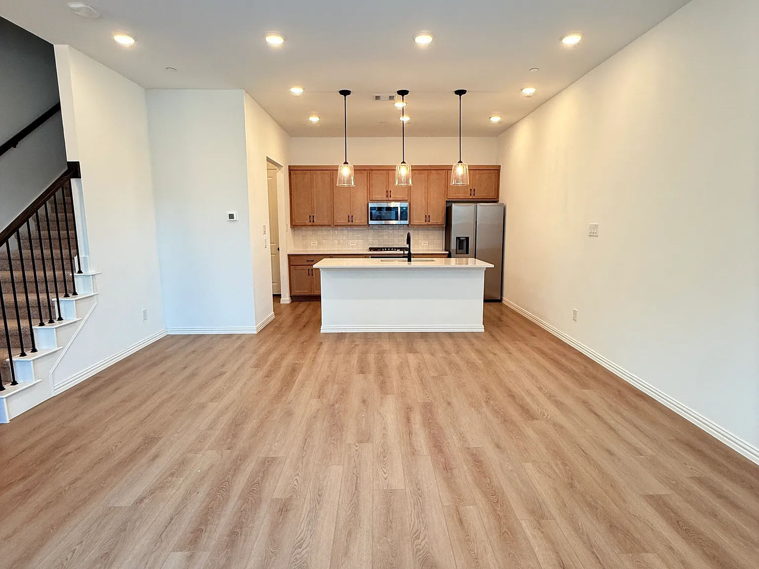 4225 Ruth Rd — Photo 2