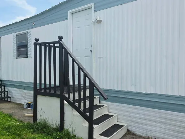 8800 S Harlem Ave Trailer 1507, Bridgeview, IL 60455