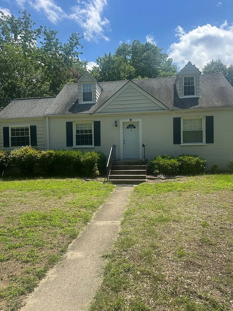 Willow Lawn Dr. 903 — Photo 1