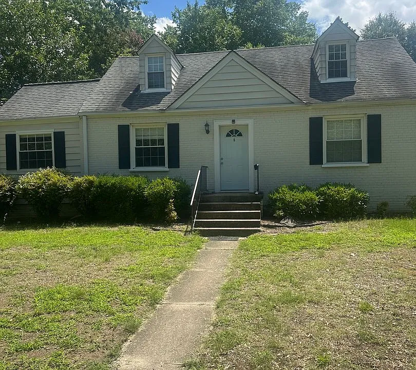 903 Willow Lawn Dr