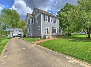 314 S Saint Marie St, Blue Mound, IL