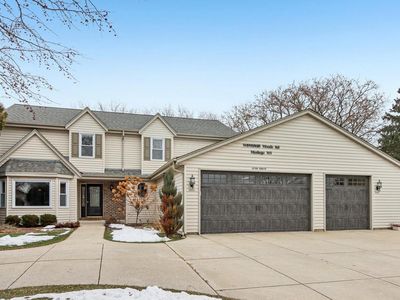 W199S8618 Woods ROAD, Muskego, WI, 53150