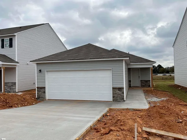 341 Dermont Dr, Spartanburg, SC 29303