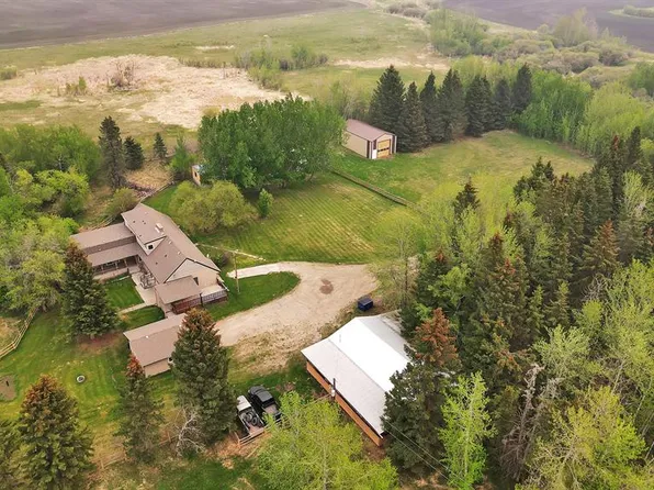 Rr 270, Rural Red Deer County, AB T4E 1L3