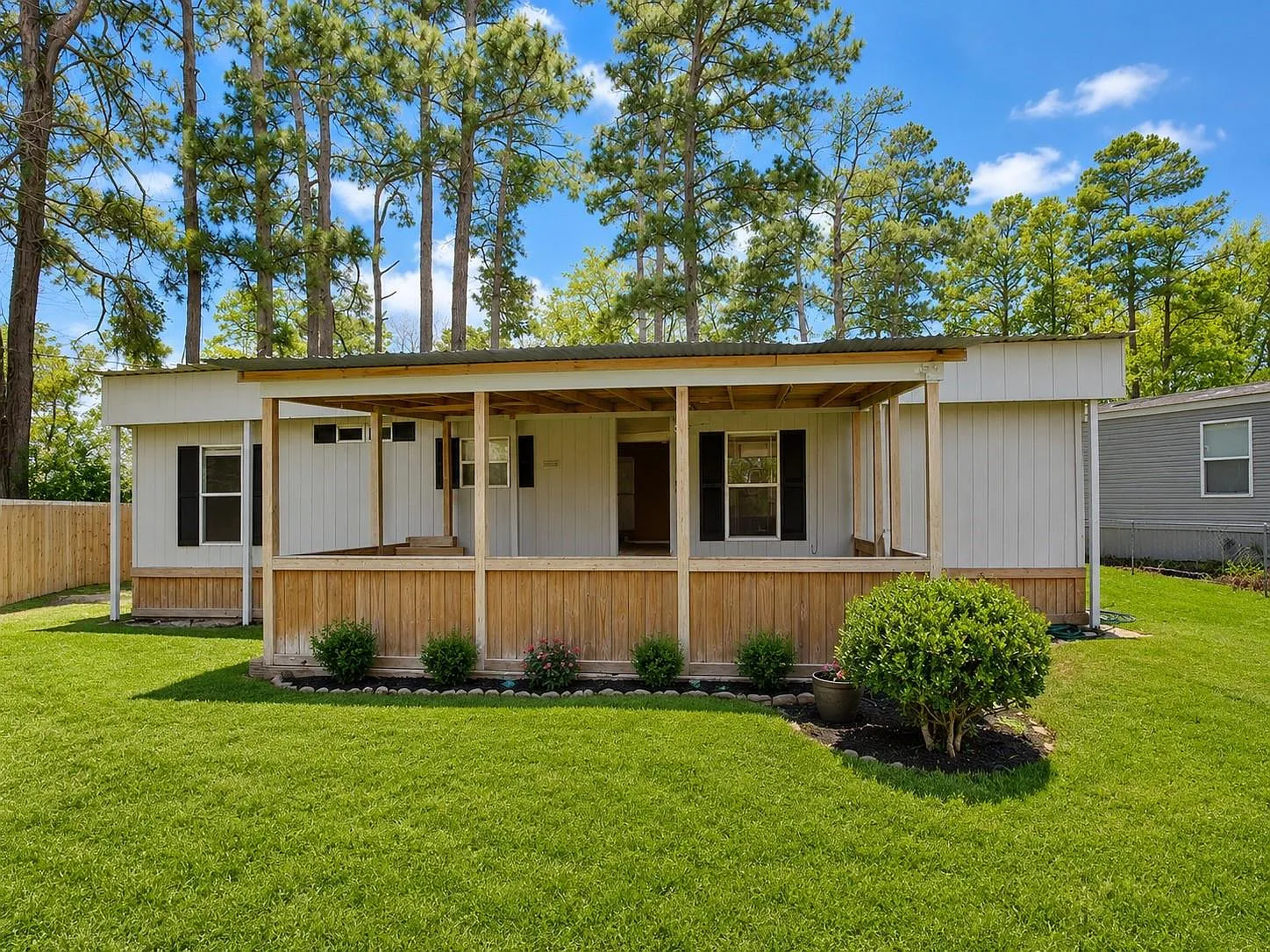 3 bed, 2.0 bath, 1030 sqft, $1,500 — Photo 3