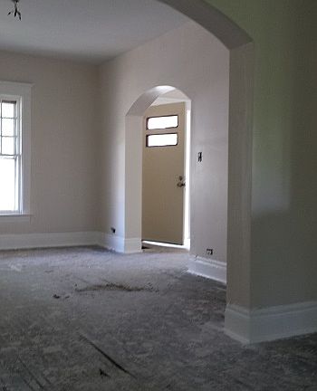 4th image of 132 Burgard Pl