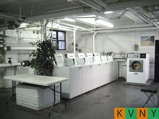 Rented by KVNY Soho | media 15