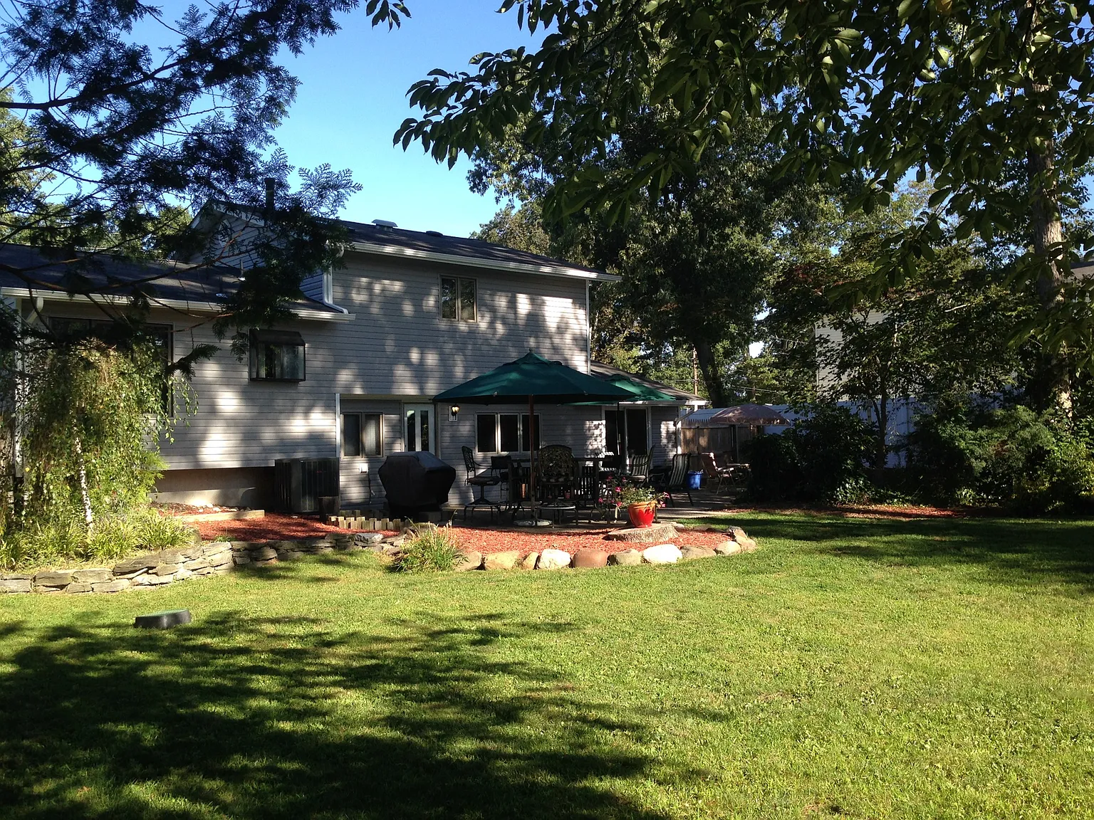 15 Adelphi Dr photo 1