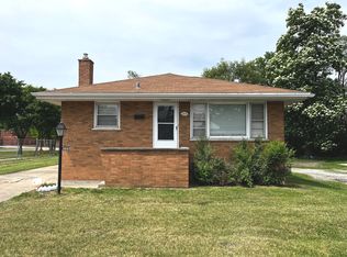 664 E 142nd St, Dolton, IL 60419