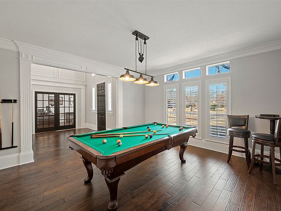 5th image of 800 Ridgedale Ct