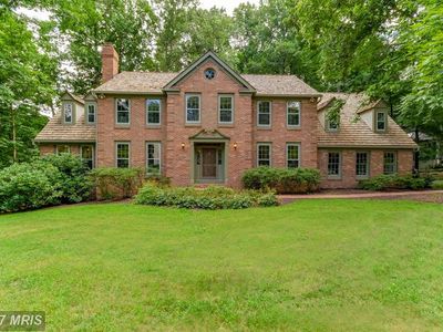 7111 Laketree Dr, Fairfax Station, VA, 22039