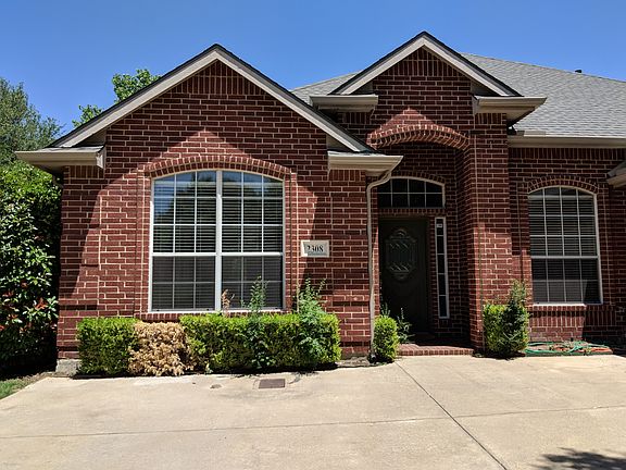 3rd image of 2308 Dana Dr