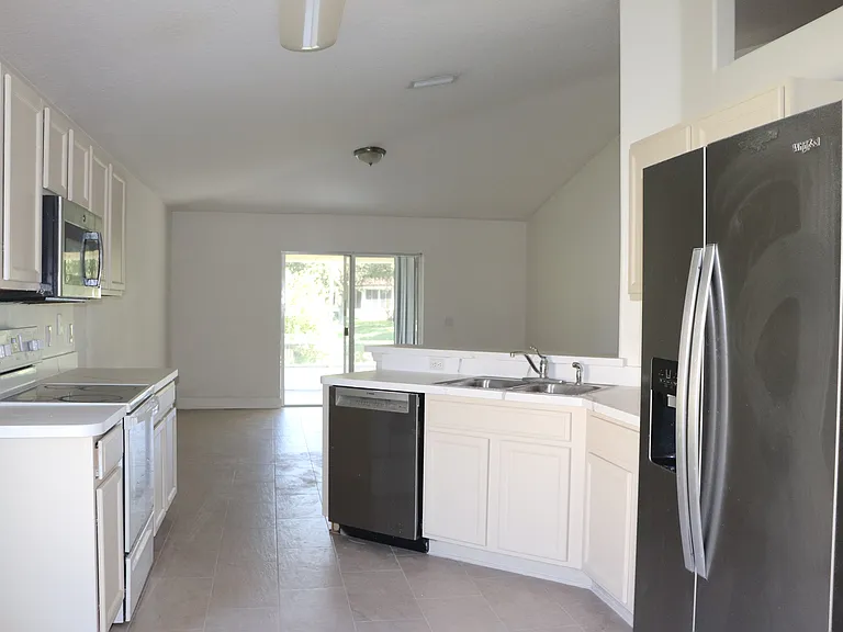 113 Blue Daze Cir — Photo 4