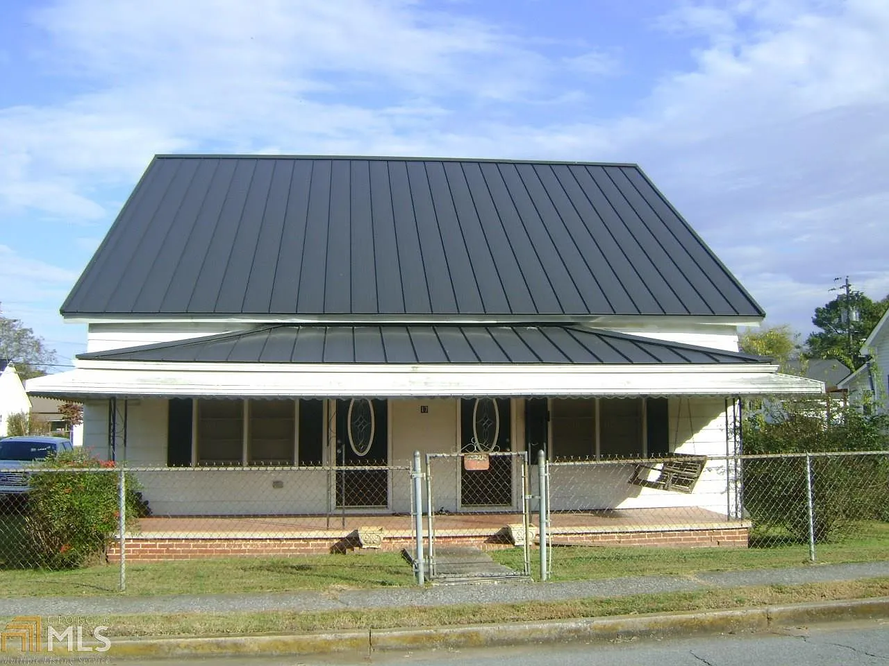 17 Aragon Rd photo 1