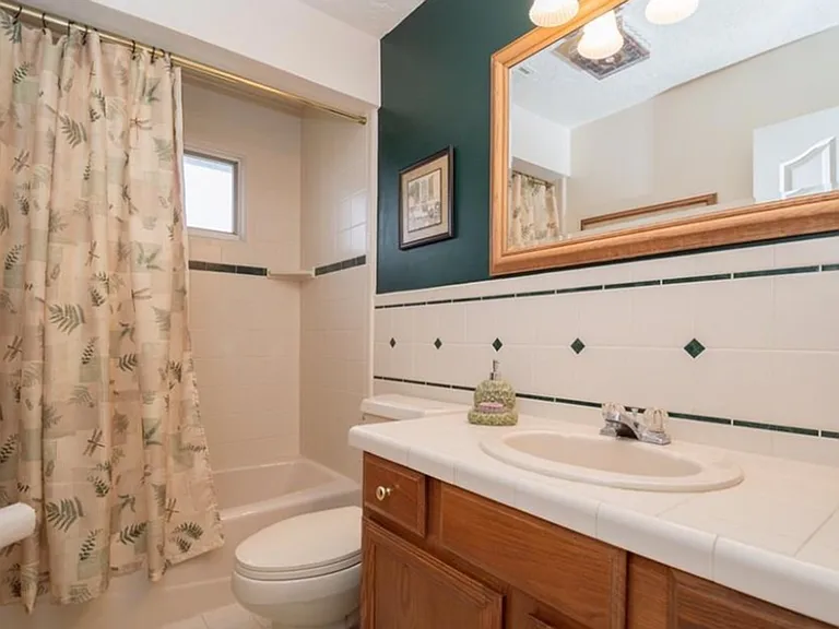 6187 S 45 E — Photo 14