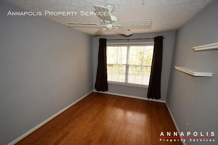 631 Admiral Dr — Photo 11