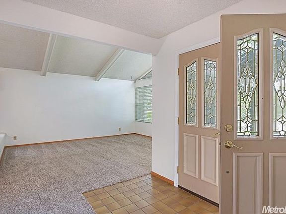 4th image of 9356 Honeywood Ct