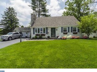 8 Woodland Ave, Paoli, PA 19301