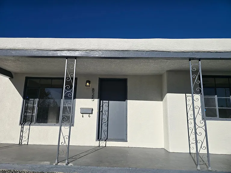 825 Monroe St NE — Photo 13