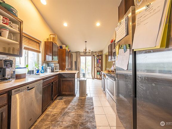 3rd image of 20228 82nd Avenue Ct E