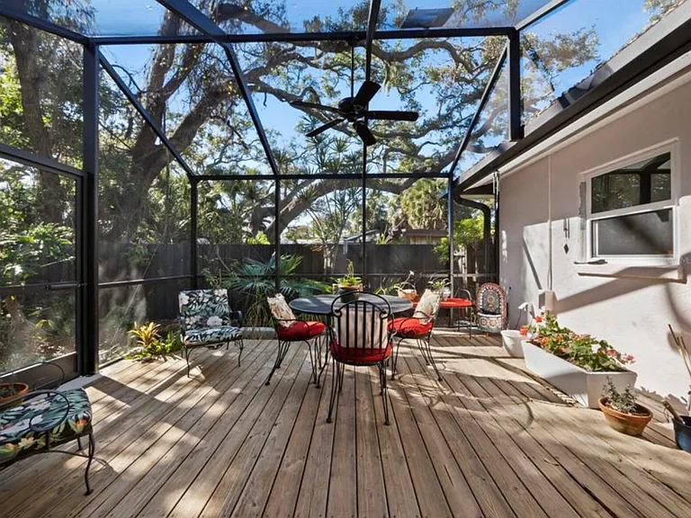 1642 Catalonia Ln — Photo 13