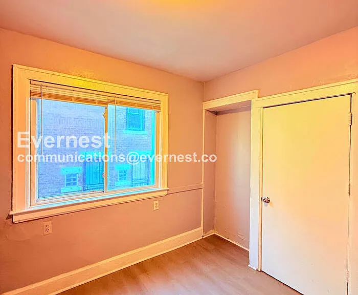 2302 Hazelwood St #1 — Photo 5